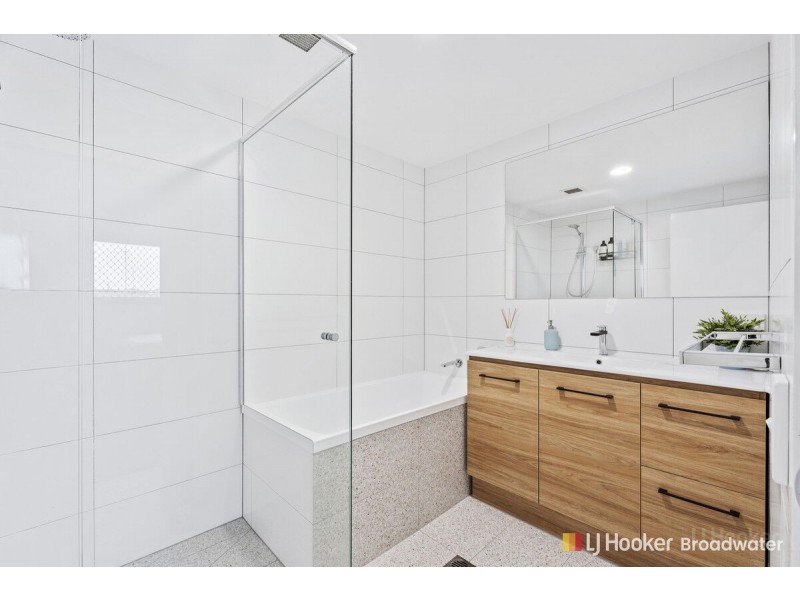 42/12 Whiting Street, Labrador QLD 4215