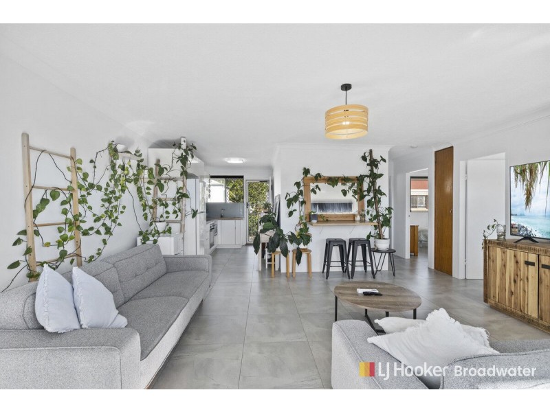 11/54 Frank Street, Labrador QLD 4215