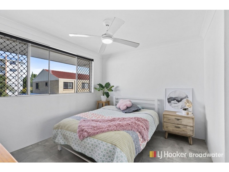 11/54 Frank Street, Labrador QLD 4215