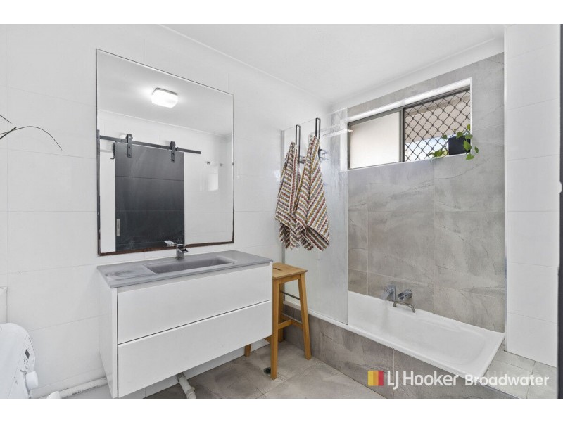 11/54 Frank Street, Labrador QLD 4215