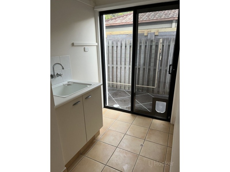 5 Ken Crescent, Helensvale QLD 4212