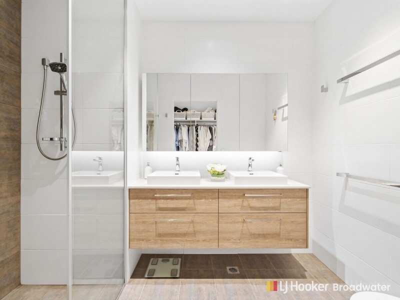 7/8 Bath Street, Labrador QLD 4215