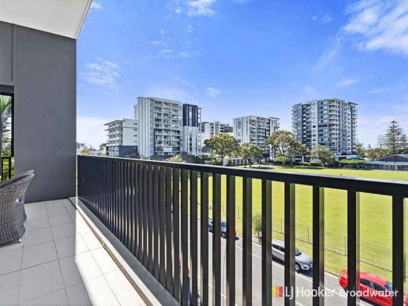 7/8 Bath Street, Labrador QLD 4215