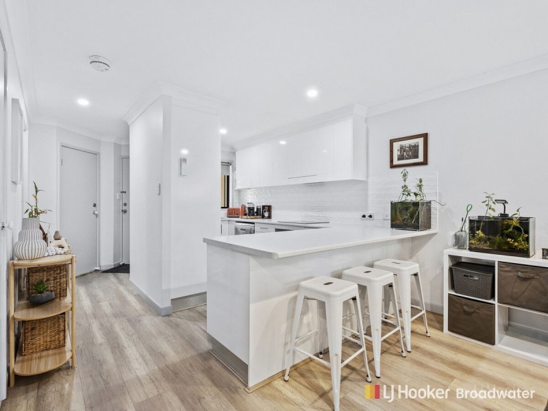 5/72-74 Imperial Parade, Labrador QLD 4215