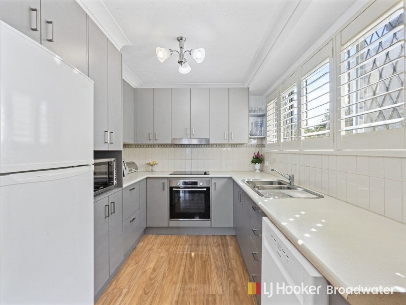 2/526 Marine Parade, Biggera Waters QLD 4216