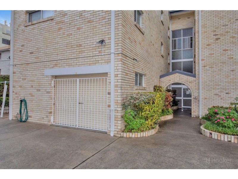2/526 Marine Parade, Biggera Waters QLD 4216