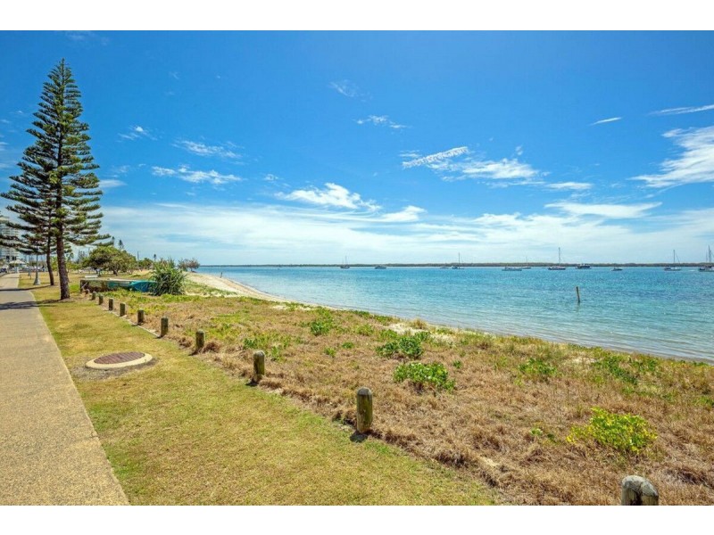 2/526 Marine Parade, Biggera Waters QLD 4216