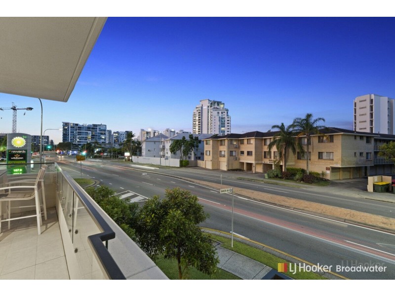 204/110 Frank Street, Labrador QLD 4215