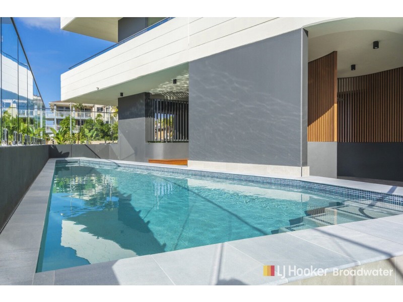 204/110 Frank Street, Labrador QLD 4215