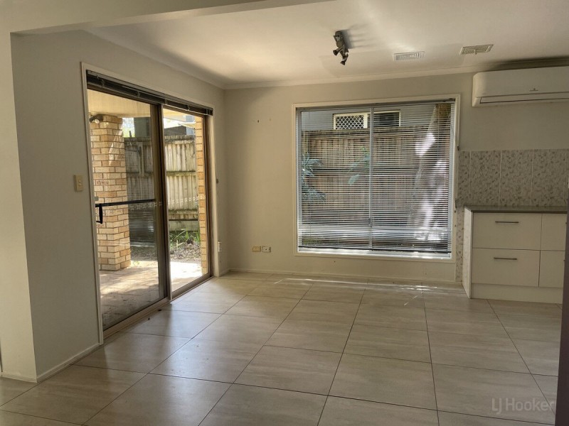 2/36 Billington Street, Labrador QLD 4215