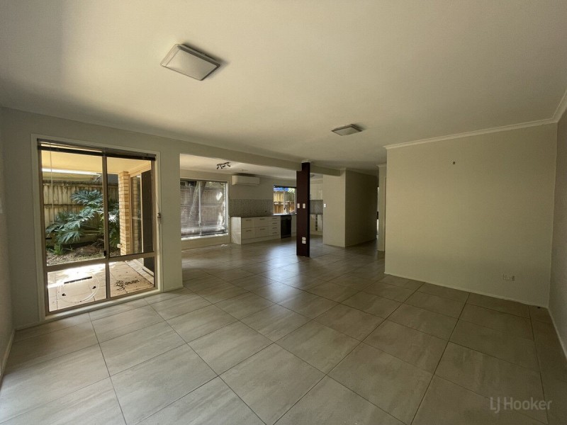 2/36 Billington Street, Labrador QLD 4215