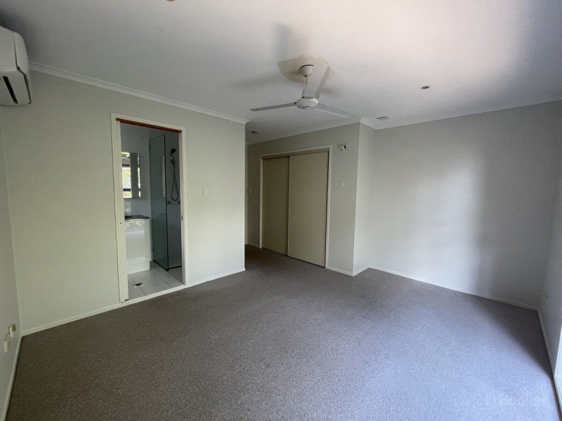 2/36 Billington Street, Labrador QLD 4215