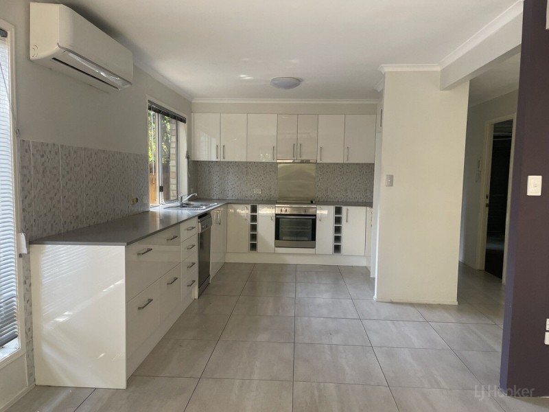 2/36 Billington Street, Labrador QLD 4215