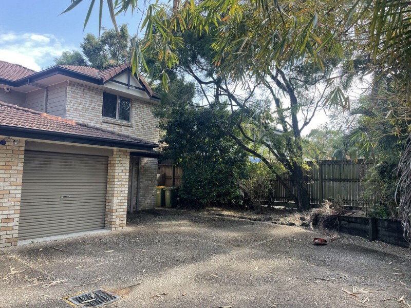 2/36 Billington Street, Labrador QLD 4215