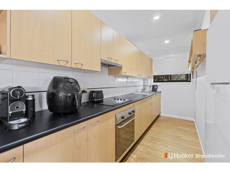 4/173 Muir Street, Labrador QLD 4215