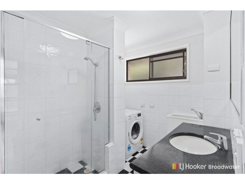 4/173 Muir Street, Labrador QLD 4215