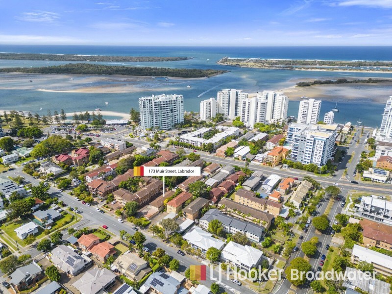 4/173 Muir Street, Labrador QLD 4215