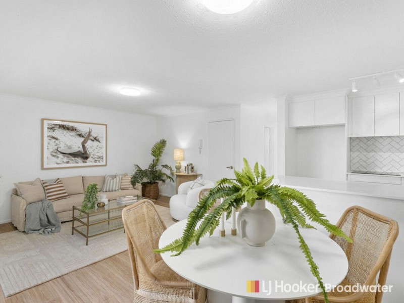 25/160-162 Frank Street, Labrador QLD 4215