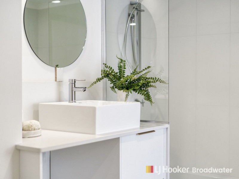 25/160-162 Frank Street, Labrador QLD 4215