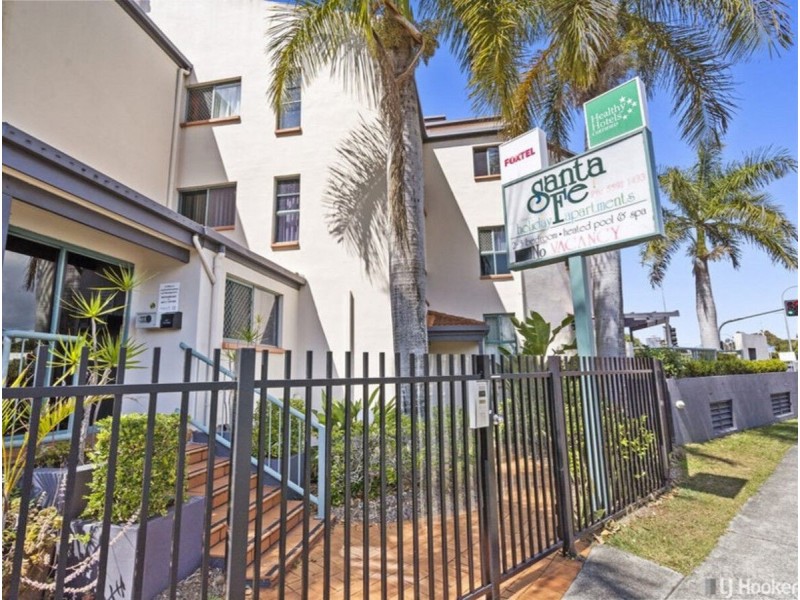 11/7-9 Robert Street, Labrador QLD 4215