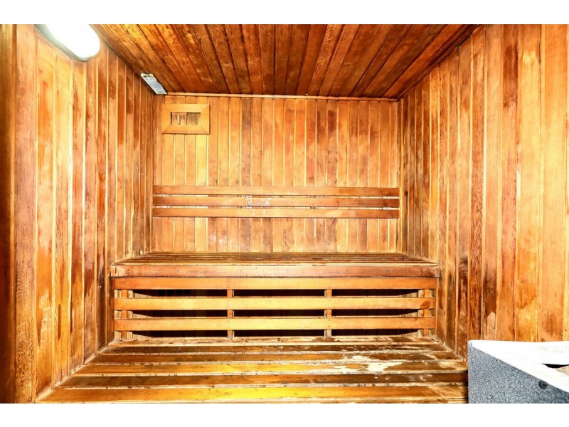 709/182-192 Marine Parade, Labrador QLD 4215