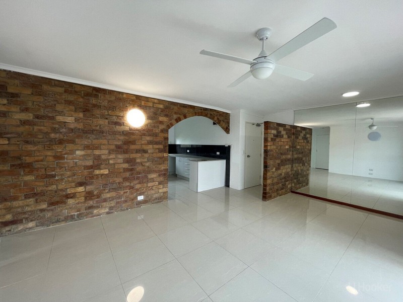 8/19 Huth Street, Labrador QLD 4215