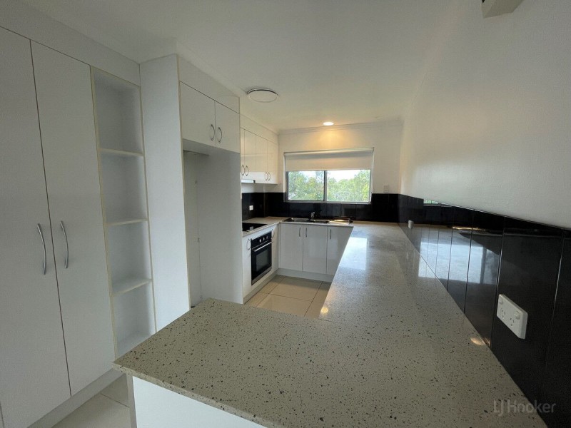 8/19 Huth Street, Labrador QLD 4215