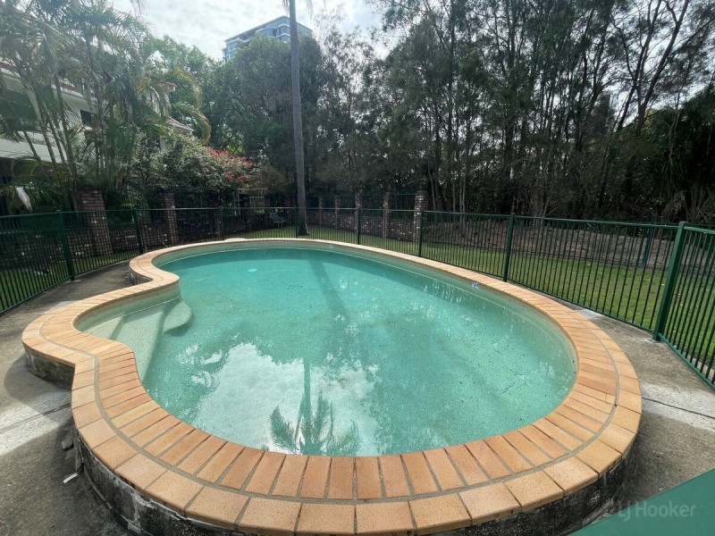 8/19 Huth Street, Labrador QLD 4215