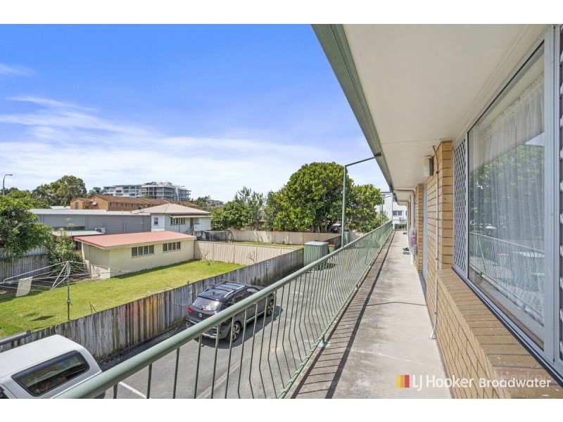 6/39 Middle Street, Labrador QLD 4215