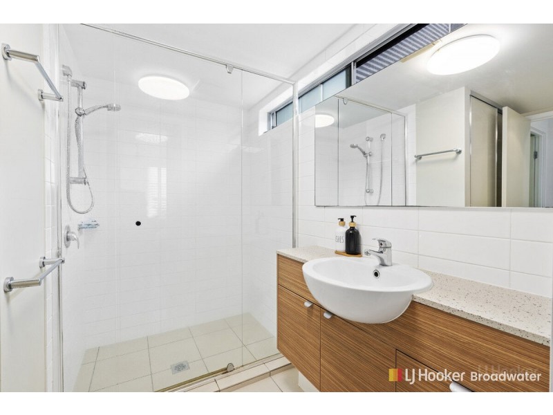 2/154 Musgrave Avenue, Southport QLD 4215