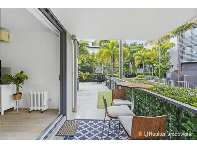 2/154 Musgrave Avenue, Southport QLD 4215