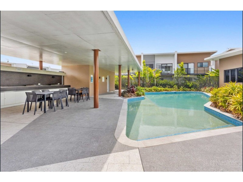 2/154 Musgrave Avenue, Southport QLD 4215