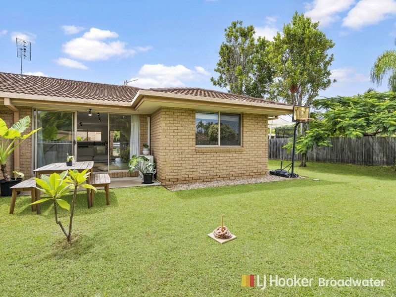 11/21 Usher Avenue, Labrador QLD 4215