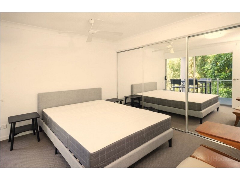 10/14-16 Proud Street, Labrador QLD 4215