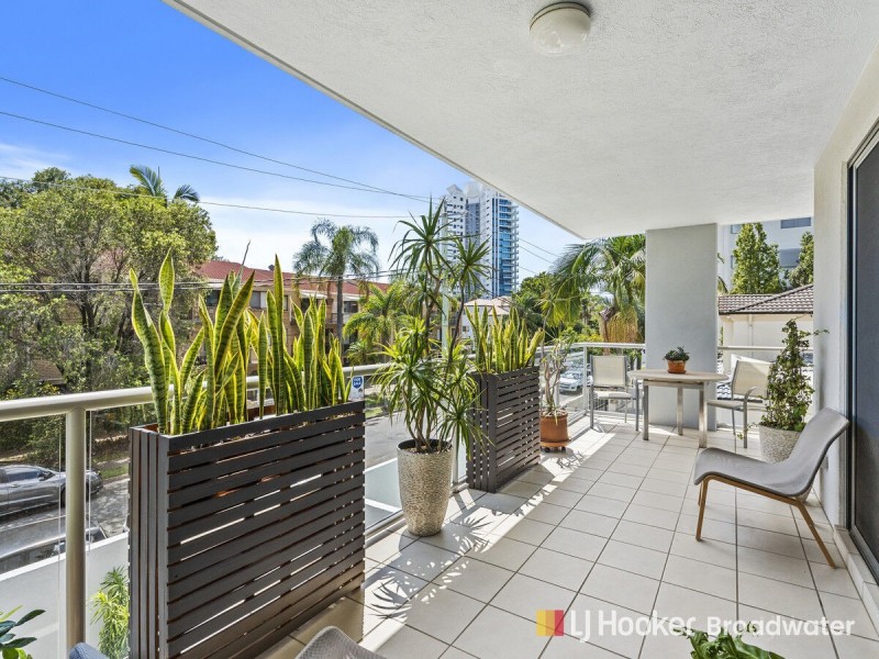 7/12-14 Bradford Street, Labrador QLD 4215