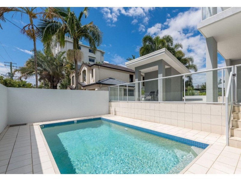 7/12-14 Bradford Street, Labrador QLD 4215