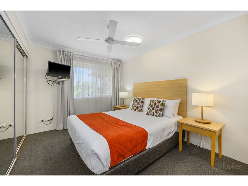 5/210 Marine Parade, Labrador QLD 4215