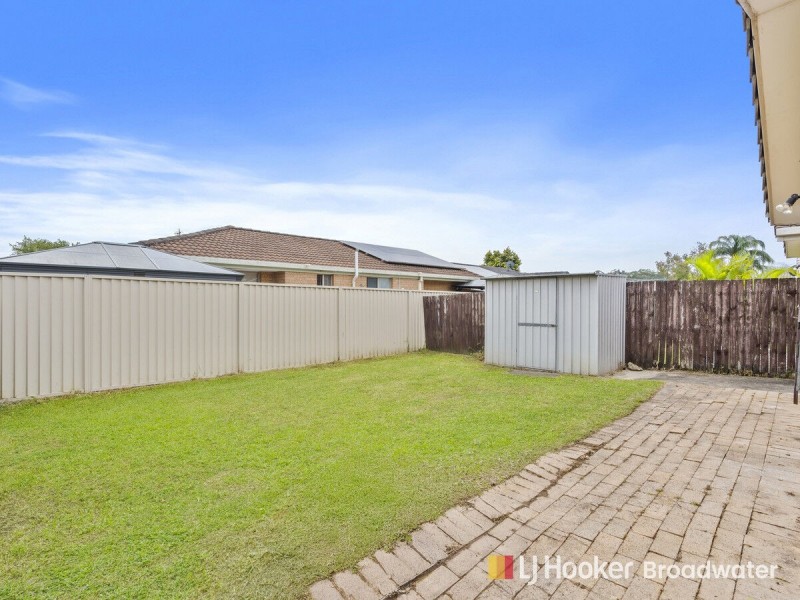 1/4 Freeman Street, Labrador QLD 4215