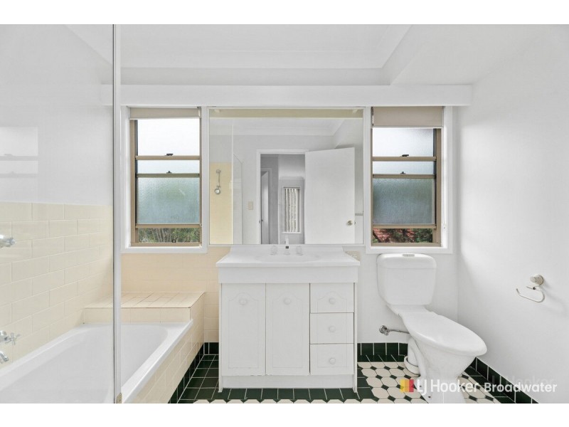 73/75 Brown Street, Labrador QLD 4215