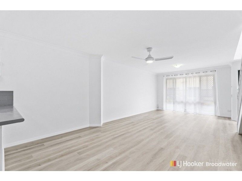 8/5 Ahern Street, Labrador QLD 4215