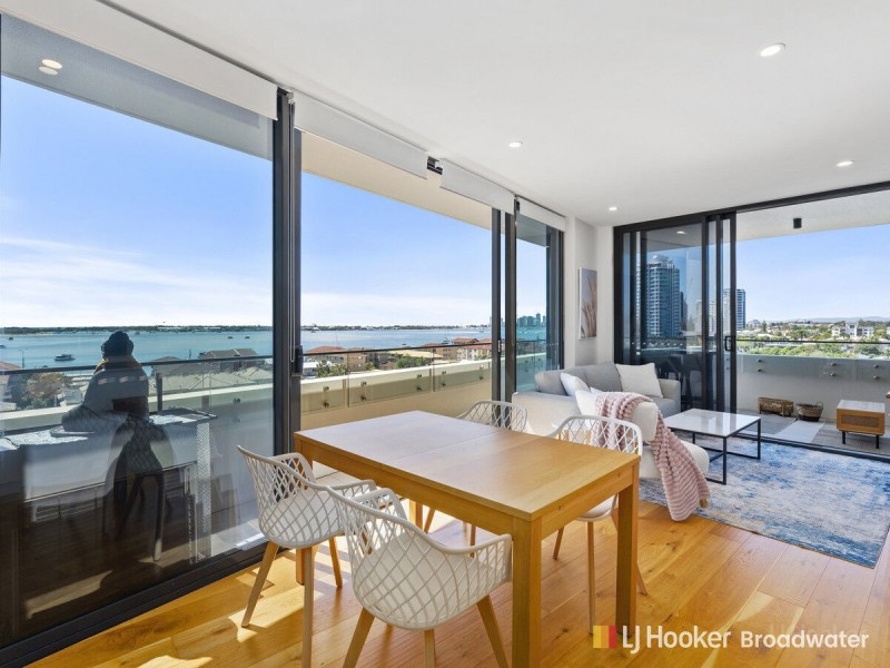 709/110 Frank Street, Labrador QLD 4215