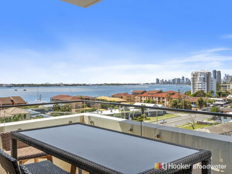 709/110 Frank Street, Labrador QLD 4215