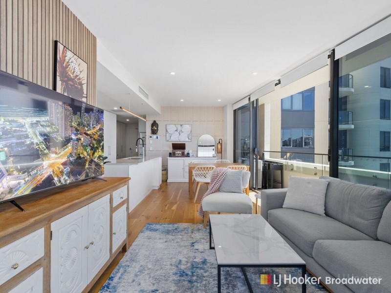 709/110 Frank Street, Labrador QLD 4215