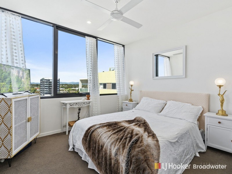 709/110 Frank Street, Labrador QLD 4215