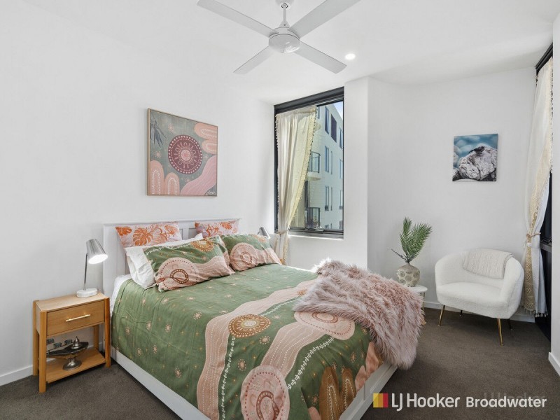 709/110 Frank Street, Labrador QLD 4215