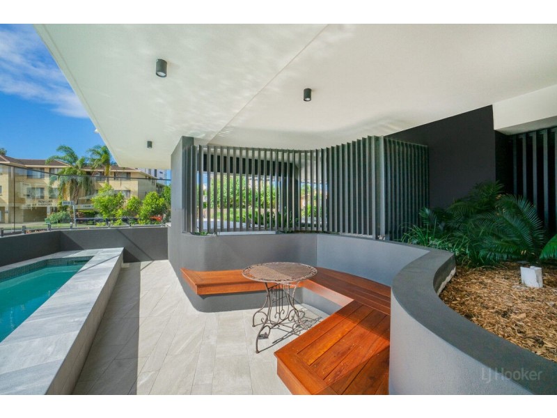 709/110 Frank Street, Labrador QLD 4215