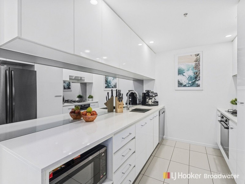913/19 Imperial Parade, Labrador QLD 4215