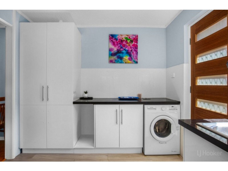 8/14 Central Street, Labrador QLD 4215