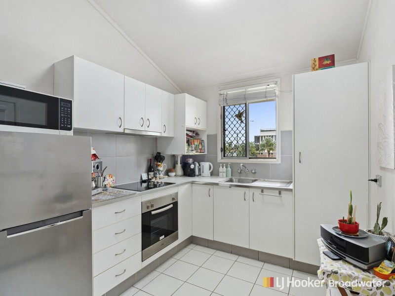 7/126 Marine Parade, Southport QLD 4215