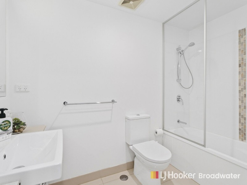701/17 Bath Street, Labrador QLD 4215